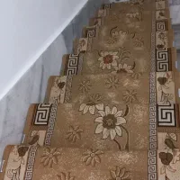 کناره گلیم راه پله صحیح و سالم