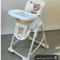 صندلی غذای کودک در حد نو