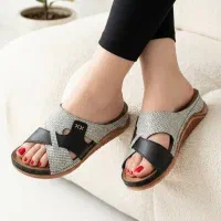 صندل طبی دارای پد خارپاشنه