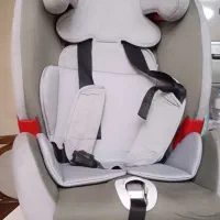 صندلی ماشین کودک