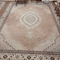 یک جفت فرش ماشینی ۱۲ متری