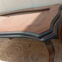 میز غذا خوری چوب اصل با ظاهری شیک