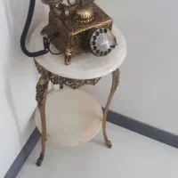 میز و تلفن برنز