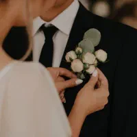 عکاسی و فیلمبرداری عقد بله برون نامزدی تخفیف ویژه