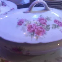 ظرف گل سرخی|ظروف سرو و پذیرایی|تهران, امام حسین|دیوار