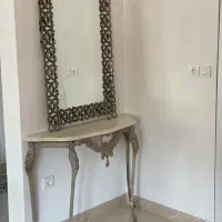 آینه و کنسول برنجی