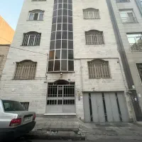 70-متر-غرق-نور-نگین-درخشان-با-دسترسی-اشرفی-اصفهانی