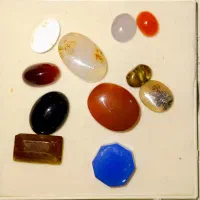 نگین یاقوت کبود اوپال عقیق شجر و غیره فروش ومعاوضه|بدلیجات|مشهد, حضرت حجت|دیوار