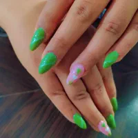 کاشت ناخن|خدمات آرایشگری و زیبایی|پاکدشت, شهرک امام رضا|دیوار