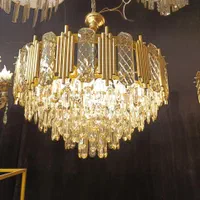 لوستر سلطنتـی|لوستر و چراغ آویز|اصفهان, آفاران|دیوار