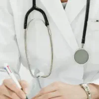 نیازمند پزشک جهت فعالیت در درمانگاه