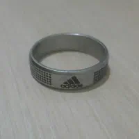 حلقه با طرح آدیداس