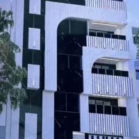 آپارتمان شیک*دلباز حیاط دربست صفر280متر رزمندگان