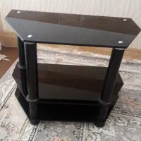 میزتلویزون شیشه ایی سالم