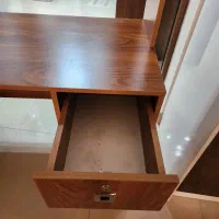 میز تحریر کاملا سالم|میز تحریر و کامپیوتر|آمل, |دیوار