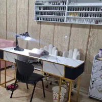 همکاری با ناخنکارو مژه کار/اجاره میز ناخن وتخت مژه|خدمات آرایشگری و زیبایی|اندیشه, شهرک مریم|دیوار