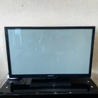 تلویزیون و میز تلویزیون