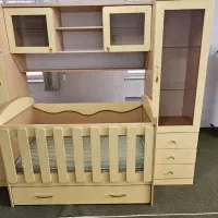 تخت خواب وکمد کودک