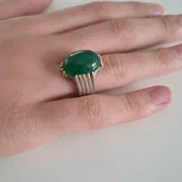 انگشتر نقره با نگین یشم