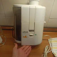 آبمیوه گیری UFESA.کاملا نو