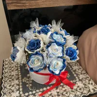 دسته گل رز ربانی قرمز و آبی|گل مصنوعی|تهران, زعفرانیه|دیوار