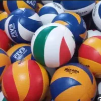 توپ والیبال