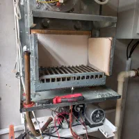 نصب تعمیرات پکیج ،رادیاتور ،بخاری ،انواع ابگرم کن|خدمات پیشه و مهارت|آمل, |دیوار