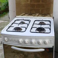 گاز ۴ شعله فر دار