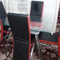 میز نهار خوری چهار نفره فلزی سالم در حد نو