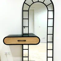 آینه قدی و کنسول دیواری