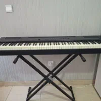فروش یک دستگاه پیانو