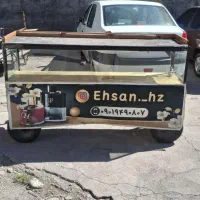 ویترین عطر و ادکلن و لوازم آرایشی