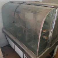 یخچال ویترینی شیشه خم