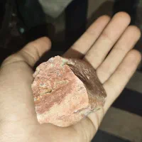سنگ تزئینی و کلکسیونی (جاسپر قرمز/عقیق رسوبی خام)|کلکسیون اشیاء عتیقه|تهران, شاهین|دیوار