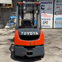 لیفتراک تویوتا ۳/۵ تن|خودرو سنگین|شیراز, شهرک مدرس|دیوار