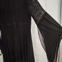 لباس و مانتو|لباس|صومعه‌سرا, |دیوار