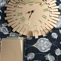 ساعت دیواری جاشمعی و آینه مربعی
