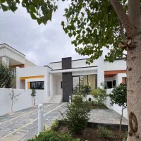 ویلا باغچه نماسفید 184 متری شهرک برند سنددار