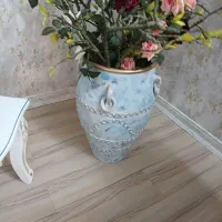 گلدان سفالی وگل