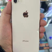 ایفون 8 لاکاغدی