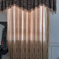 پرده با یالان وچوب پرده ‌دو عدد، هر کدام ۱۰۰۰۰۰۰