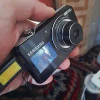 دوربین عکاسی حرفه ای سامسونگ. نمایشگرسلفی