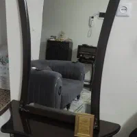 میز و آینه