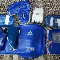 هوگو و ست لوازم جانبی مبارزه سایز ۴