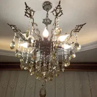 لوستر برنز دو عدد8 شاخه و یک عدد 5شاخه در حد نو