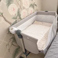 تخت و گهواره کنار مادر برند جیکل