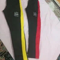 تعدادی لباس ب دلیل جمع کردن مغازه دونه ۱۵۰ و۲۰۰