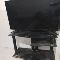 تلویزیون سامسونگ به همراه میز تلویزیون