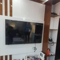 نصب براکت شلف نصاب تلویزیون به دیوارپایه چرخشی میز