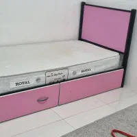 تخت یک‌نفره